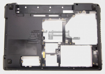 <!--Нижняя часть корпуса для Lenovo Y470/Y475 (новая, дефект планки привода)-->